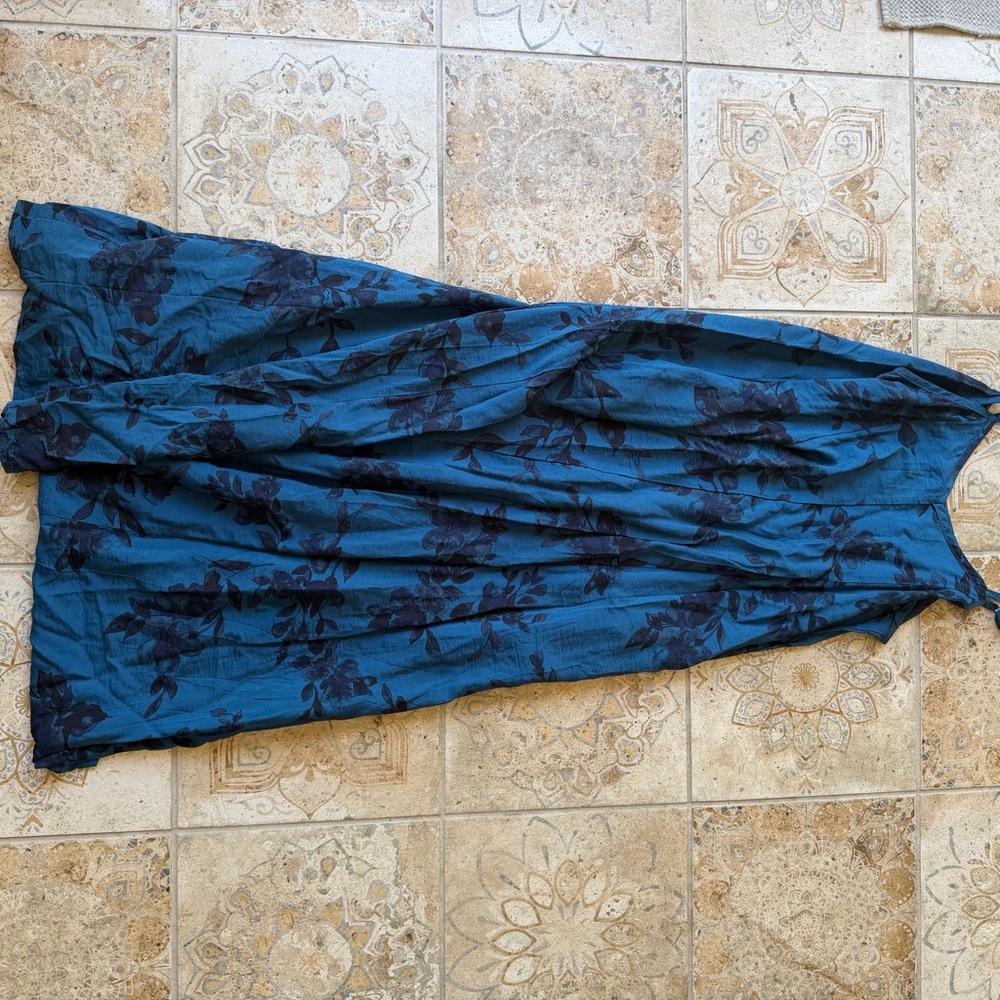 Torrid Trapeze Maxi Dress sz 0 Large Blurred Floral Legion Blue - Picture 7 of 11